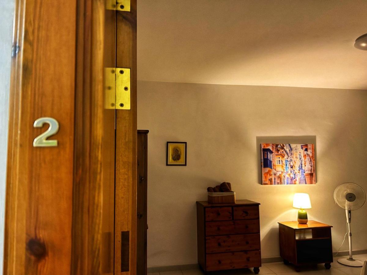 Galileo Rooms Gzira Exterior photo